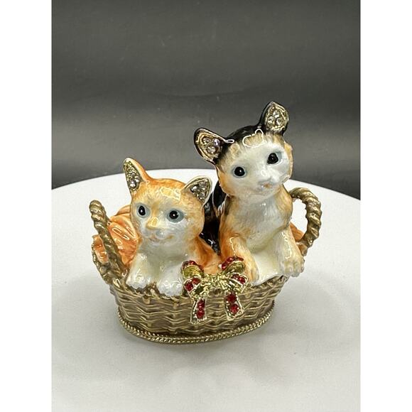 Kittens in a Basket Enameled Metal Trinket Box with Crystals Two Inches Mint - Picture 2 of 10